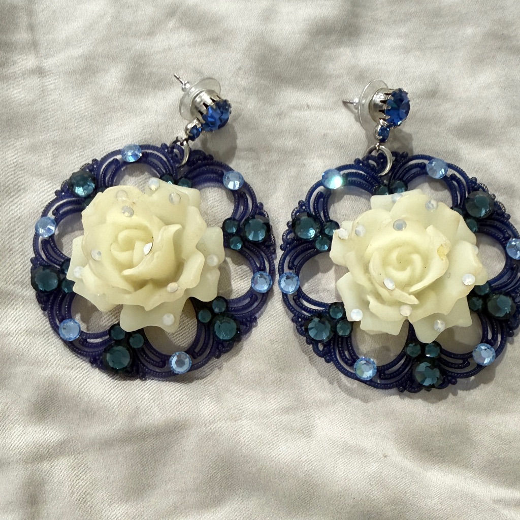 Tarina Tarantino Elegant Blue And Cream Floral Earrings